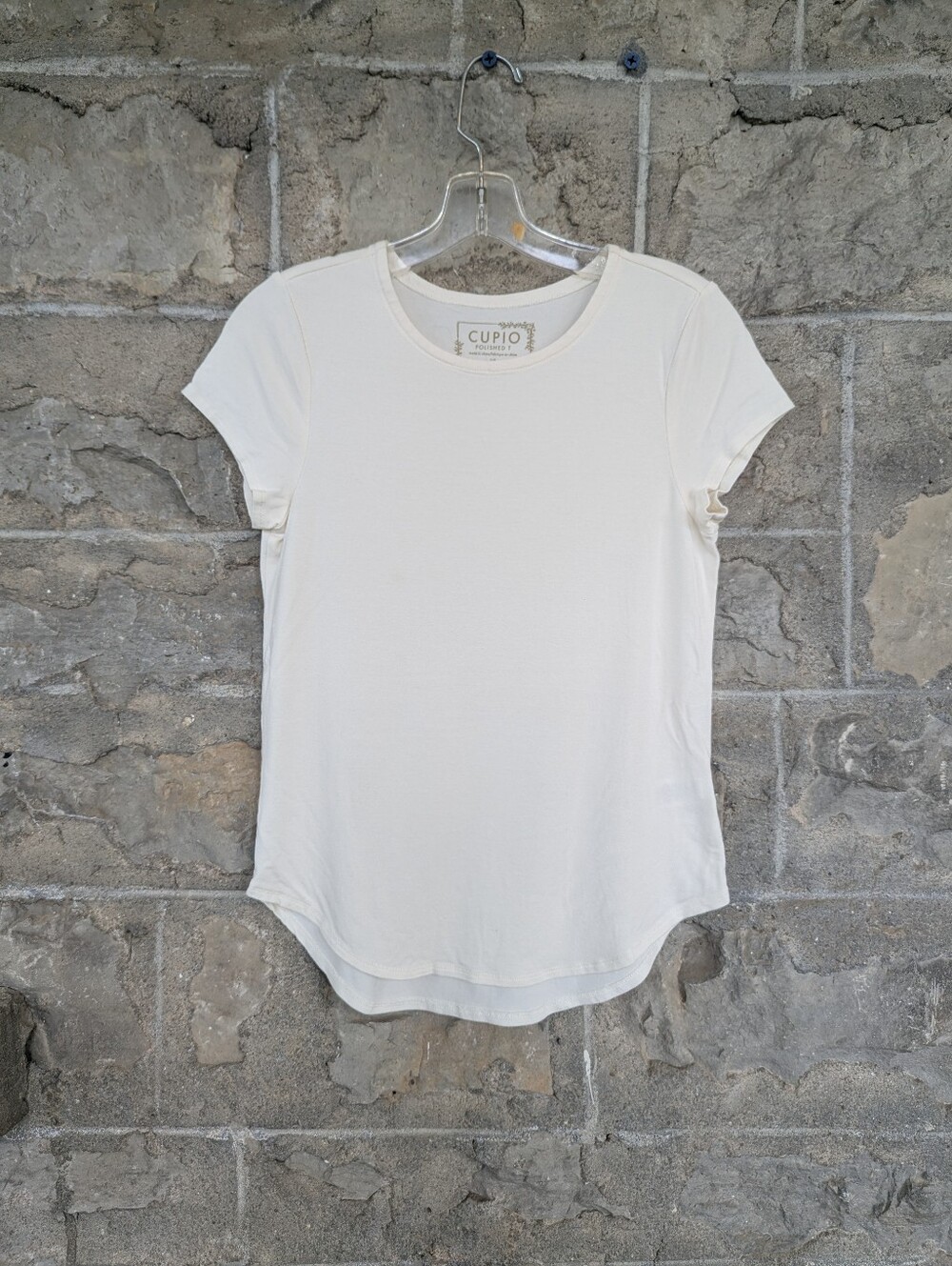 Cupio Cream Short Sleeve Scoop Neck Tee